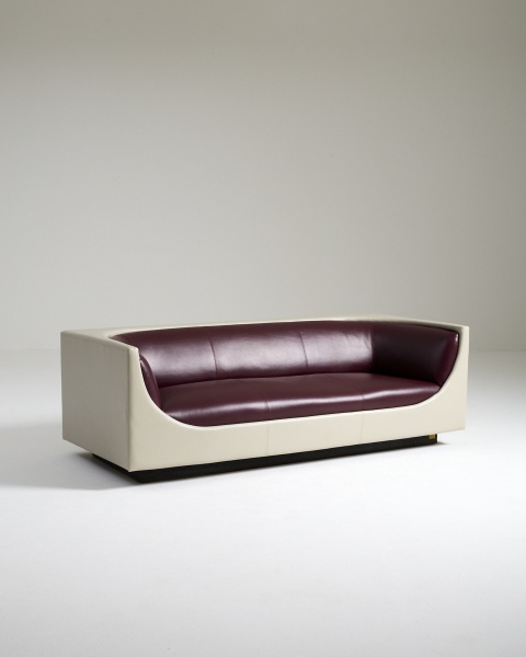 Jorge Zalszupin (L'Atelier) - Sofá Cubo. Ferro, madeira aglomerada